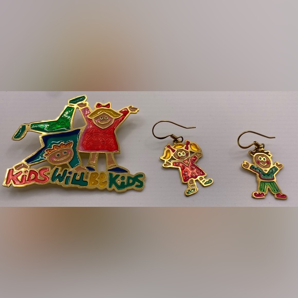 TWO HANDS Brand Festive Enamel Kids Brooch Pin and 1 Set of Earrings Lot of 2 - Picture 1 of 5
